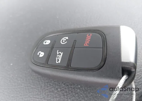 2019 Jeep Cherokee Altitude Fwd from USA, damaged, VIN 1C4PJLLB3KD324663